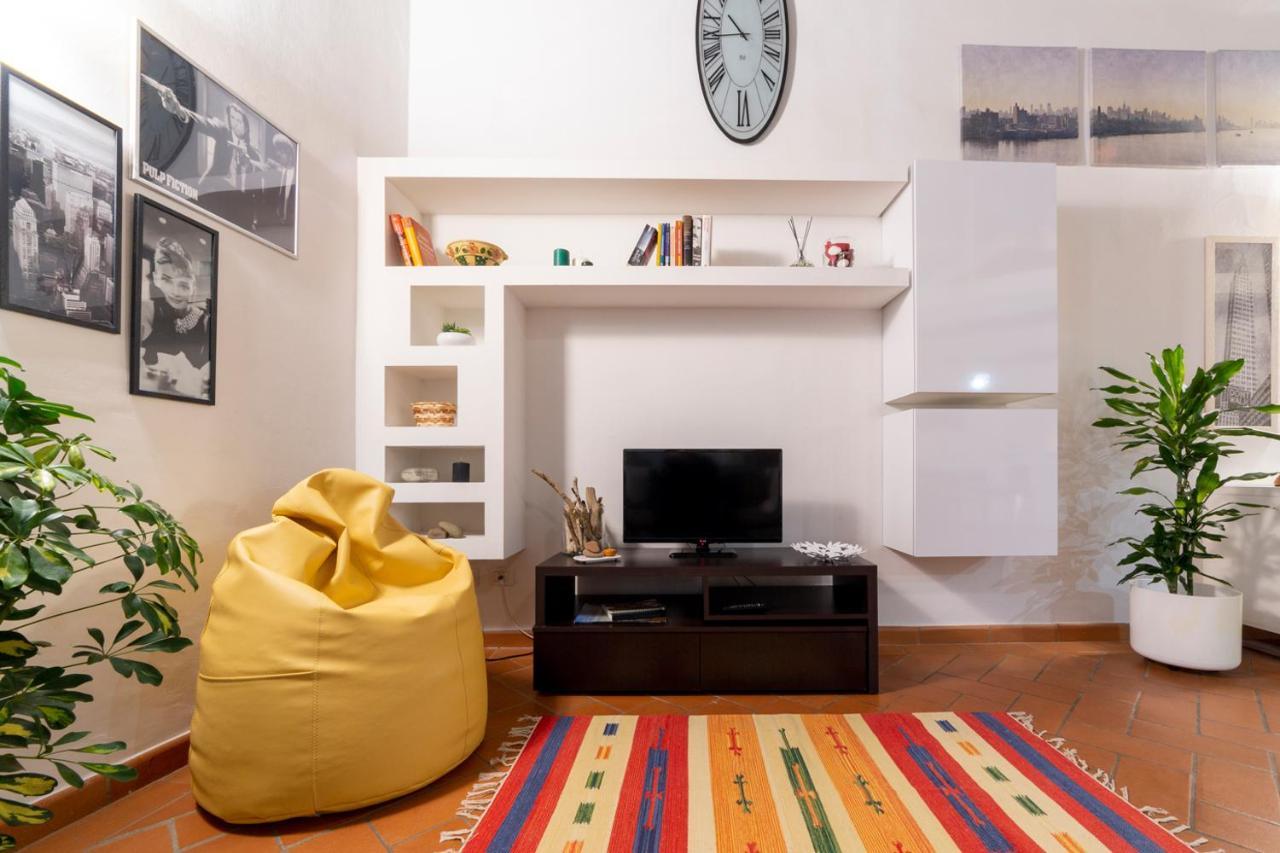 Guelfi Loft In A Historic Palace Firenze Bagian luar foto