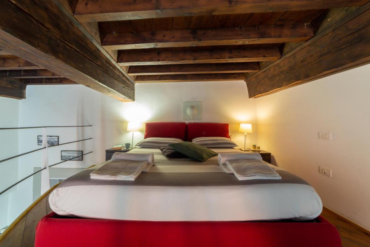 Guelfi Loft In A Historic Palace Firenze Bagian luar foto