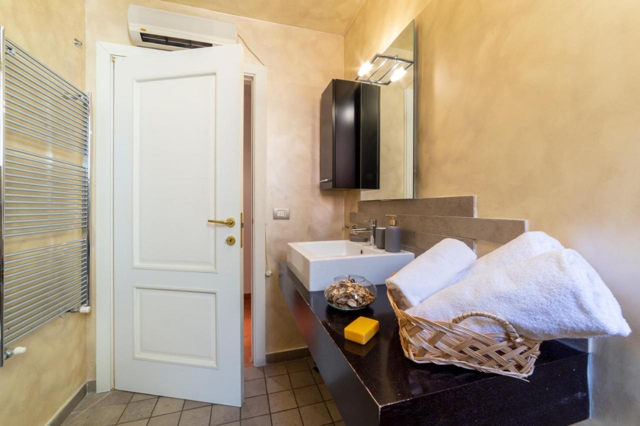 Guelfi Loft In A Historic Palace Firenze Bagian luar foto